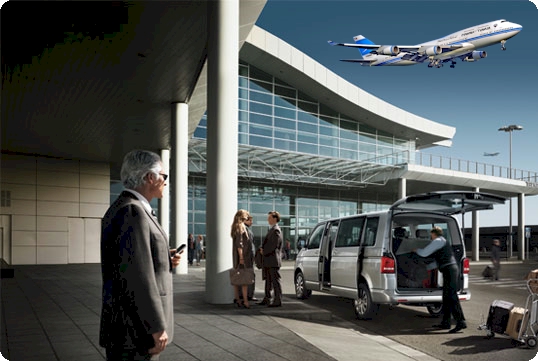 Eine gemütliche Fahrt vom Flughafen nach Wien bei Airportdriver24.at airport-shuttle-car